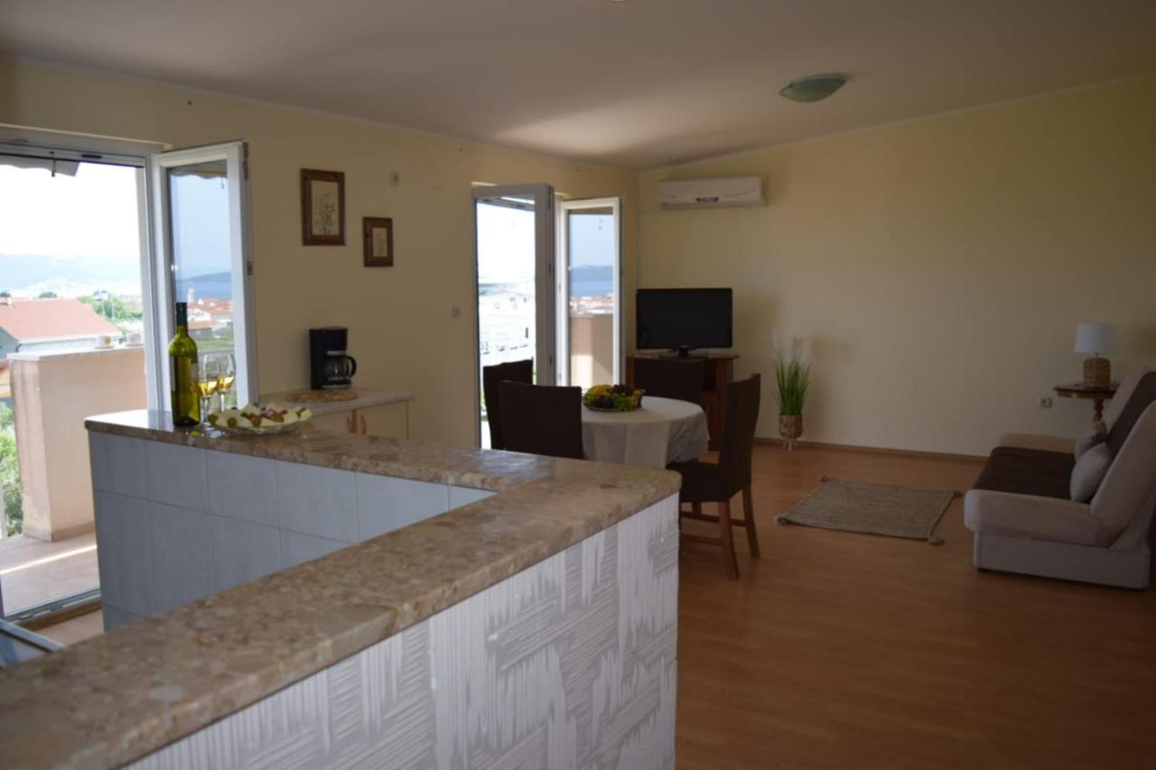 Apartments Marta Kaštel Novi Kültér fotó