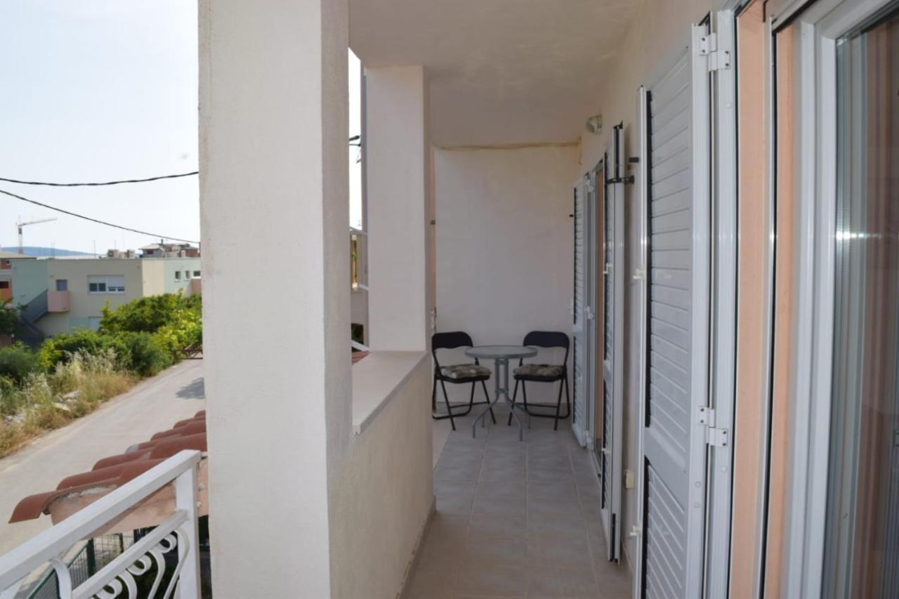 Apartments Marta Kaštel Novi Kültér fotó