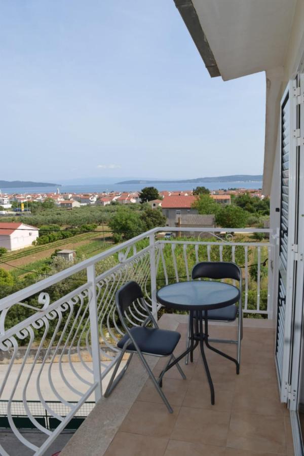 Apartments Marta Kaštel Novi Kültér fotó