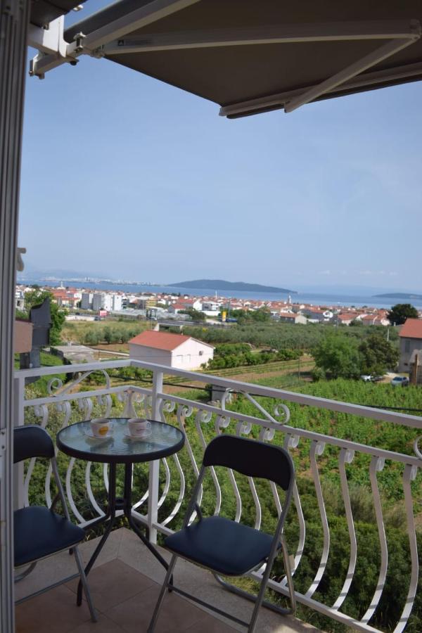 Apartments Marta Kaštel Novi Kültér fotó