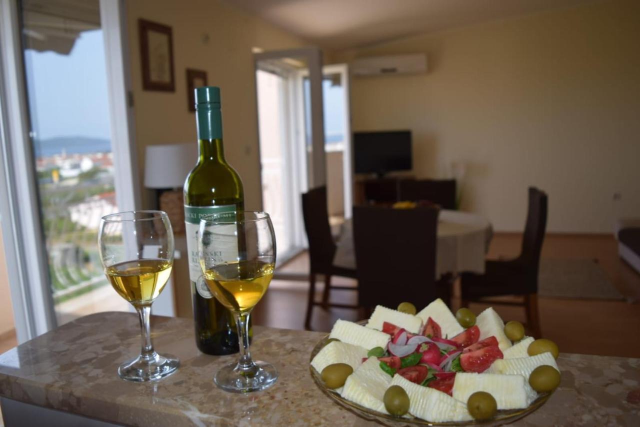 Apartments Marta Kaštel Novi Kültér fotó